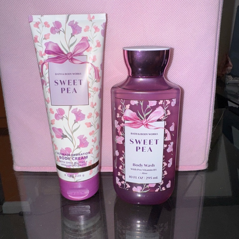 Bath & Body Works Sweet Pea Body Wash Set